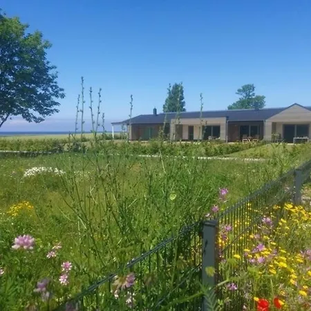 Sunset 3 -seaside Garden Apartmán