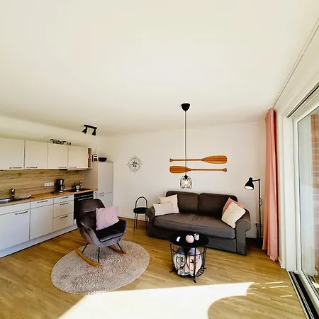 Sunset 3 -seaside Garden Apartment