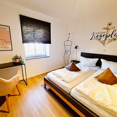 Sunset 3 -seaside Garden Apartmán *